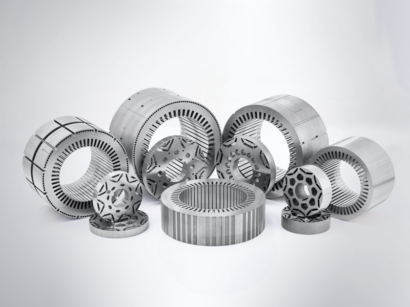 Stator- och rotorkärnor för fordon