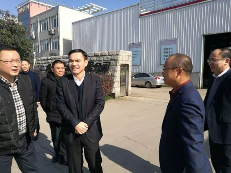 Ostvinden återvänder med våren och skickar blommor på mina grenar --- 2018 års startanteckningar